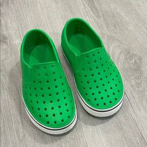 Native Green Water Shoes Lightweight Perforated Design
